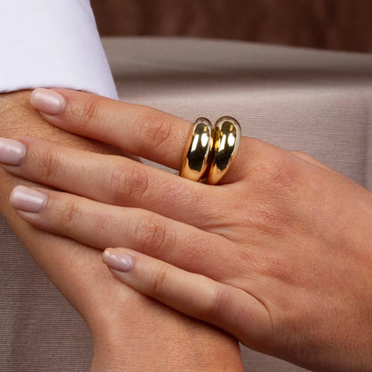 Geometric Arc Ring in Stainless Steel – Minimalist Elegance