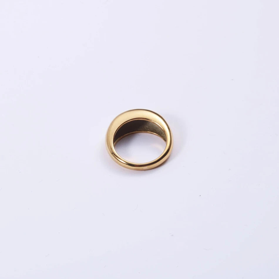 Geometric Arc Ring in Stainless Steel – Minimalist Elegance
