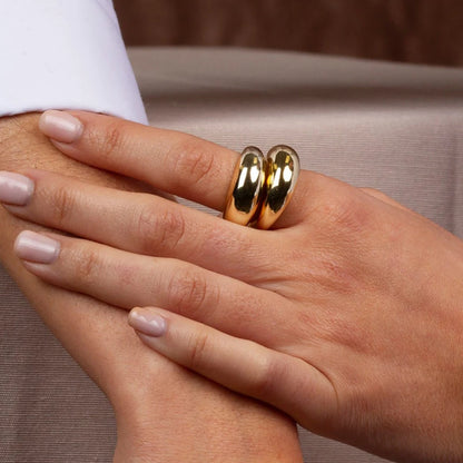 Geometric Arc Ring in Stainless Steel – Minimalist Elegance