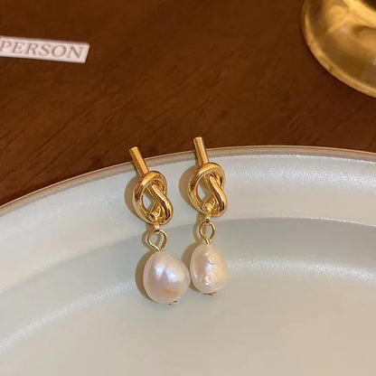 Pearl Earrings French Style ELEGANT