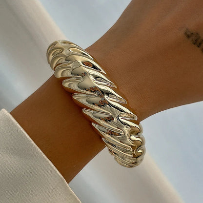 Irregular Trendy Bracelet for Women