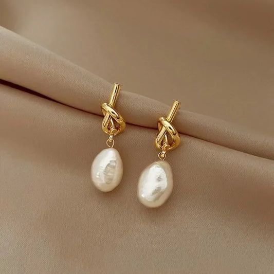 Pearl Earrings French Style ELEGANT