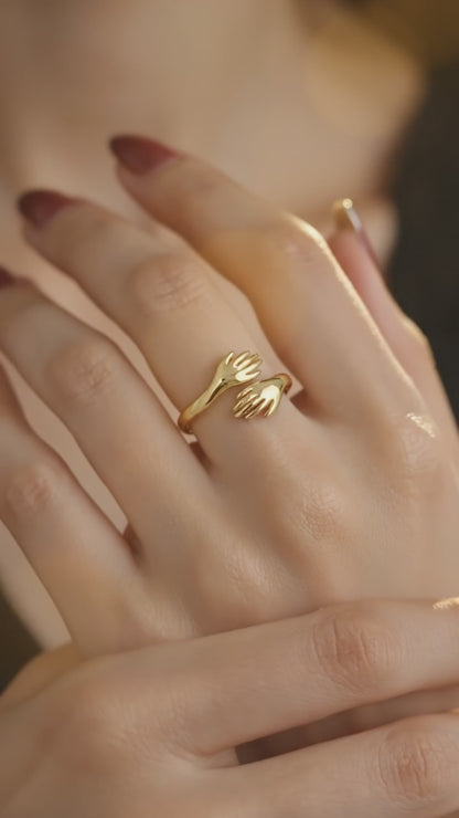 Hug Ring